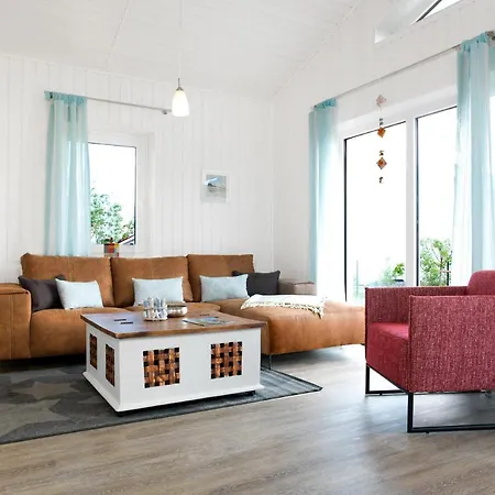 Daenische Ferienhaeuser Am Salzhaff Haus Midsommer * Malchow (Poel Island)