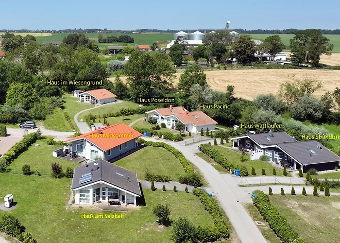 Daenische Ferienhaeuser Am Salzhaff Haus Midsommer Feriehus